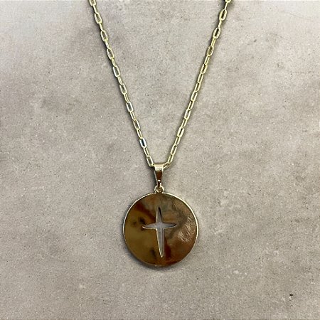 Colar Medalha Cruz Corrente Cartier - Longo