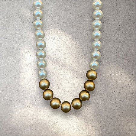 Colar de Pérolas com Dourado - G