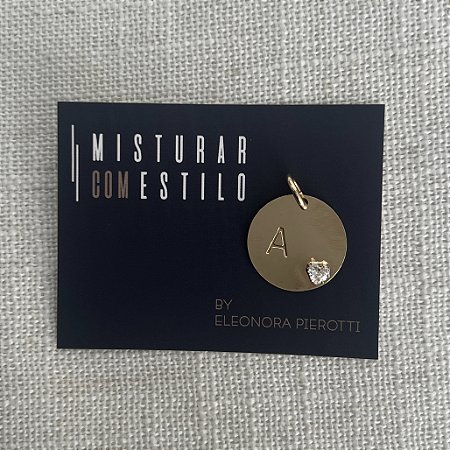 Medalha Letra com Zircônia