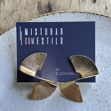 Brinco Espiral - M - Dourado