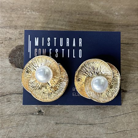 Brinco Lumière Pérola Escovado - Dourado