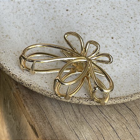 Presilha Flor - Dourado