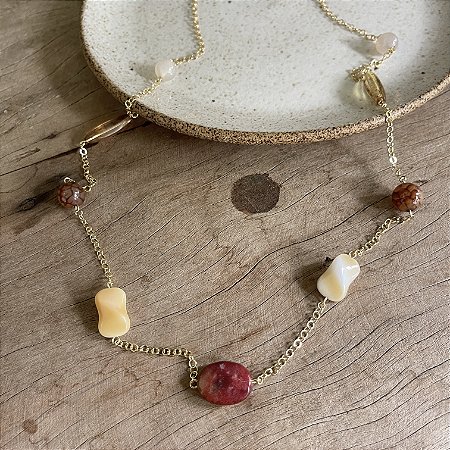 Colar Petra Boho Pedras - Tons Pateis - Longo