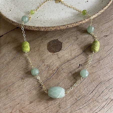 Colar Petra Boho Pedras - Verde - Curto