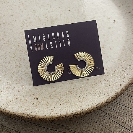 Argola Reta Aberta com Zircõnias