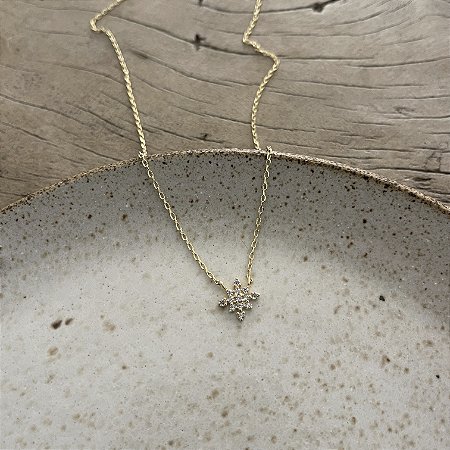 Colar Estrela de Oito Pontas de Zircônias