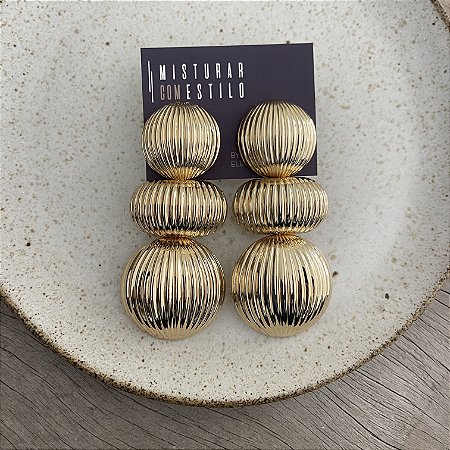 Brinco Bolas Max - Dourado