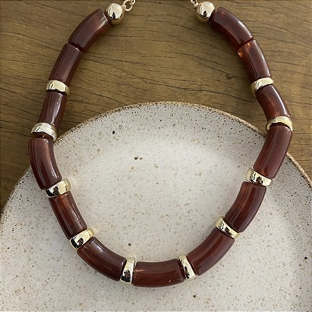 Colar Boho de Resina com Entremeios - Barolo