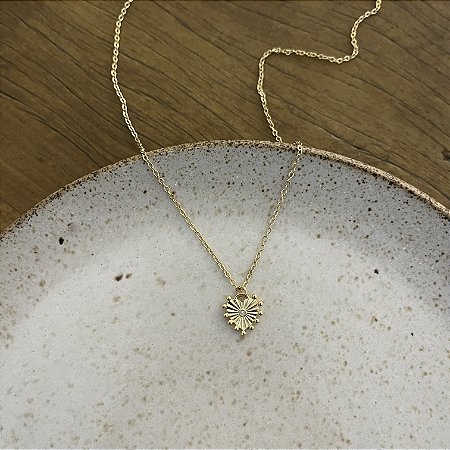 Colar Coração com Esferas