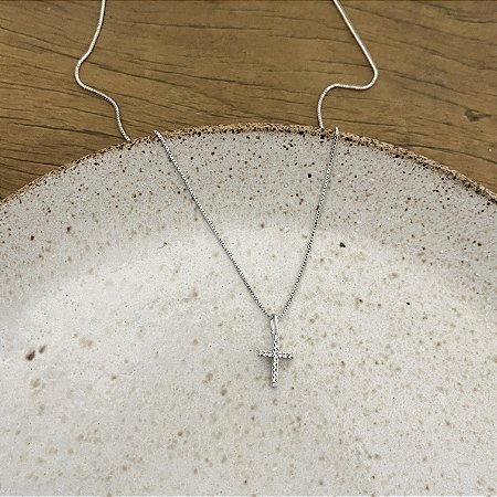 Colar Cruz de Zircônias - Ródio