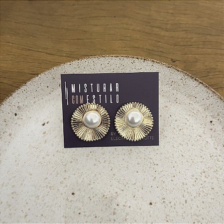 Brinco Canelado com Pérola