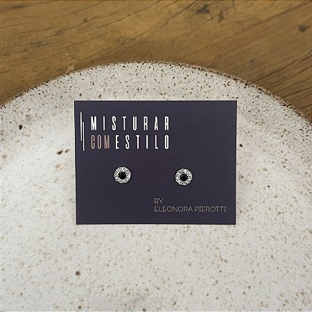 Brinco Pavê com Safira Azul