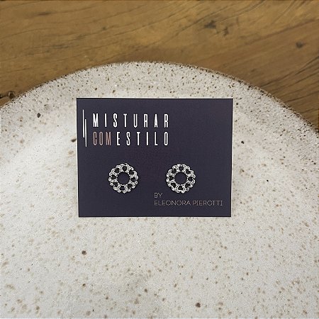 Brinco Mini Corações Vazados com Zircônia - Ródio