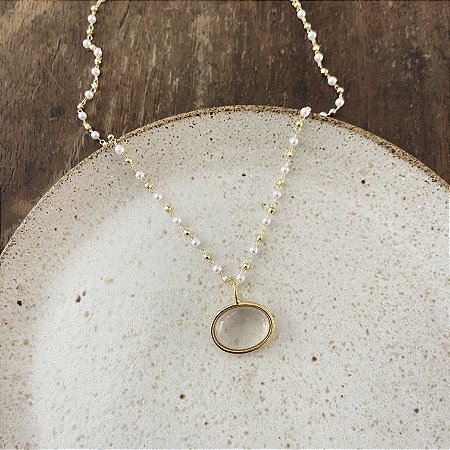 Colar Pérolas e Esferas Com Pingente - Dourado