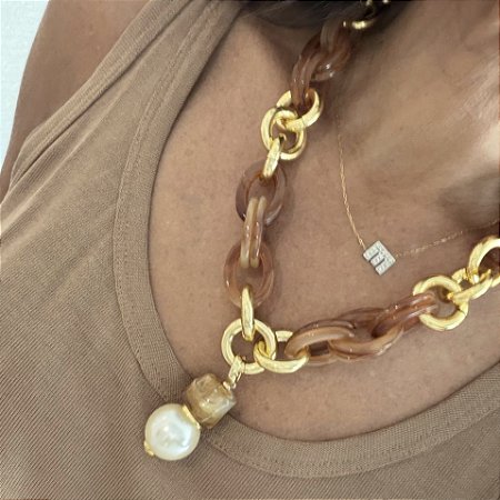 Colar Corrente de Resina e Pérola