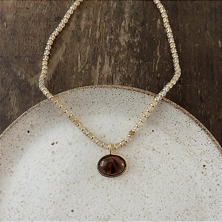 Colar Pedras Naturais Com Pingente Oval - Rutilado/Tartaruga