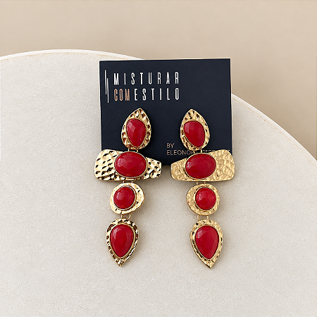 Brinco Lumière Martelado Simples - Vermelho