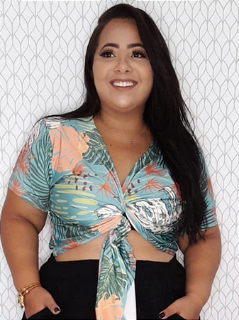 Blusa Plus Size Cropped Transpassada Eva