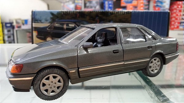 Shabak - Ford Scorpio - 1/24 (Sucata)