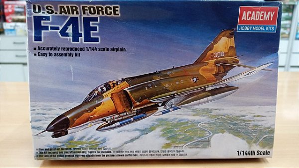 Academy - U.S. Air Force F-4E Phantom II - 1/144 (Sucata)