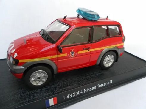 Ixo - Nissan Terrano II 2004 - 1/43