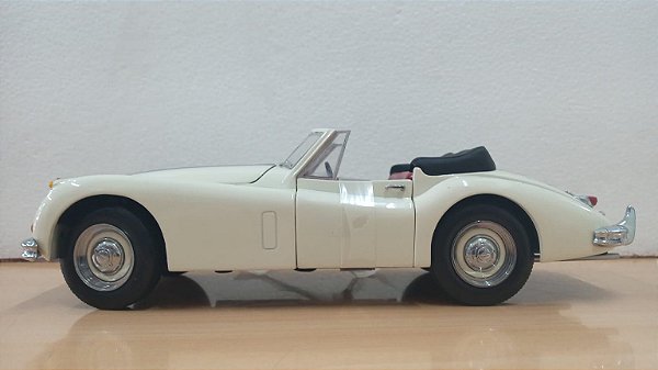 Sun Star - Jaguar XK140 Drophead Coupé - 1/18