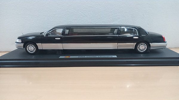 Sunnyside - Lincoln Limousine 2003 - 1/32