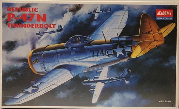 Academy - Republic P-47N Thunderbolt (com Resinas Hi-Tech) - 1/48