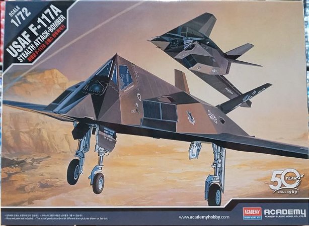 Academy - F-117A Stealth Attack Bomber - 1/72