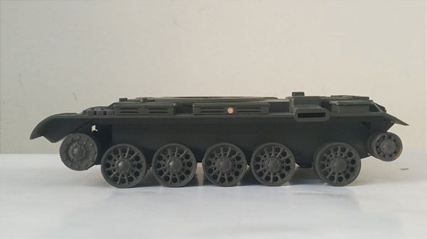 HTC - Partes de Tanque Soviético (não identificado) motorizado (Kit Montado/Sucata) - 1/35