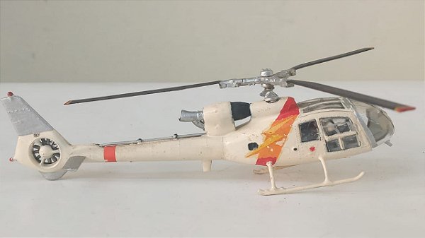 HTC - Aérospatiale SA 341/342 Gazelle (Kit Montado/Sucata) - 1/72