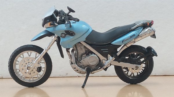 Maisto - BMW F650GS - 1/18 (Sem Caixa)