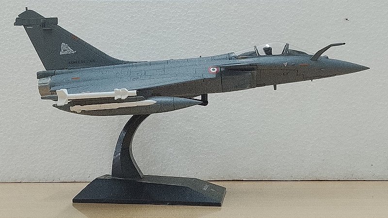 Jatos de Combate - Dassault Rafale C (França) - 1/72 (Sem caixa)
