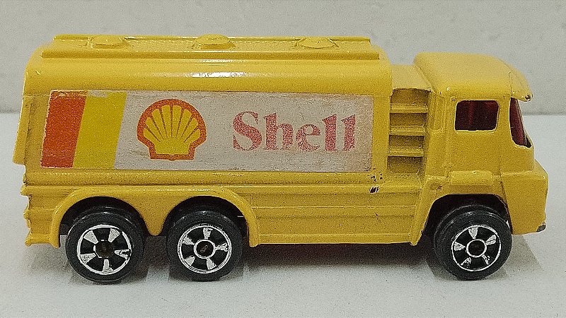 Kiko/Corgi - Guy Tanker "Shell" - 1/64