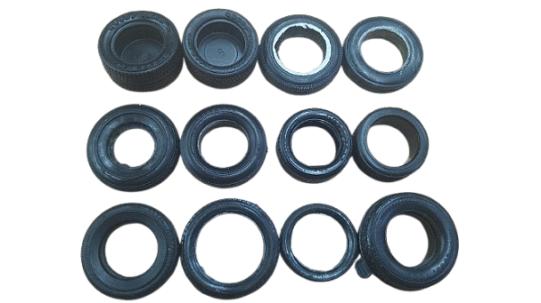 HTC - Conjunto com pneus - 1/24 - 1/25