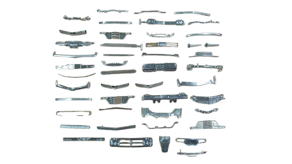 HTC - Conjunto com peças cromadas sortidas - 1/24