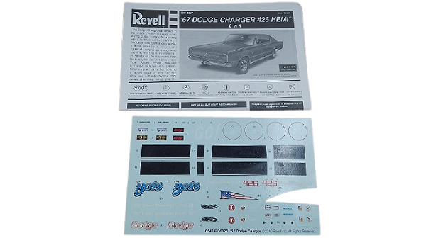 Revell - Dodge Charger 426 HEMI 1967 2 'n 1 - 1/25
