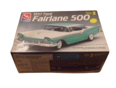 AMT/ERTL - Ford Fairlane 500 - 1/25