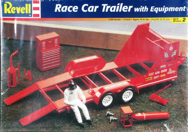 Revell - Race Car Trailer with Equipment - 1/24