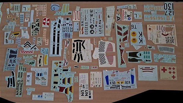 Decais Emblemas; Letras; Números variados