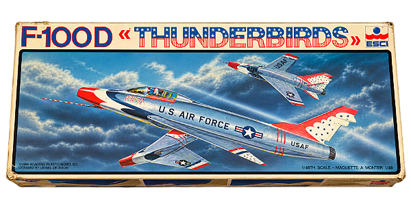 SUCATAS HTC - F-100D Versão Thunderbirds (Esci) - 1/48