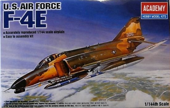 Academy - U.S. Air Force F-4E Phantom II - 1/144