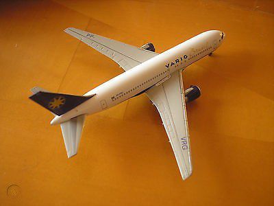 DRAGON - BOEING 767-200 VARIG (STAR ALLIANCE) - 1/400