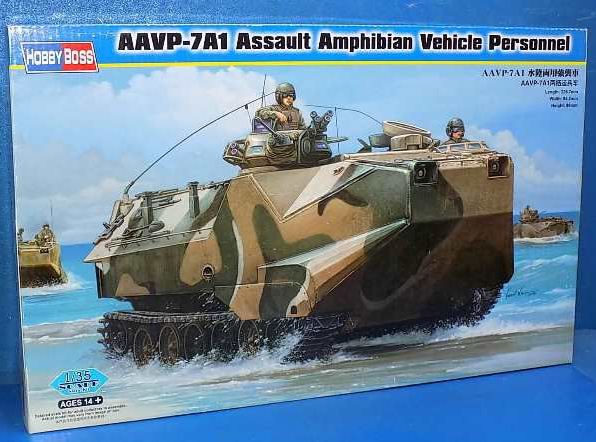 Hobby Boss - AAVP-7A1 Assault Amphibian Vehicle Personnel - 1/35