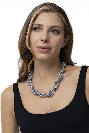 Colar Torcido de Esferas