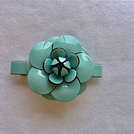 Broche Camélia Verde Menta