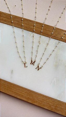 Colar Mini Pérolas Inicial N