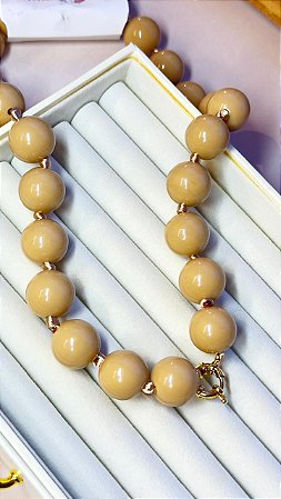 Colar Esferas Resina Nude