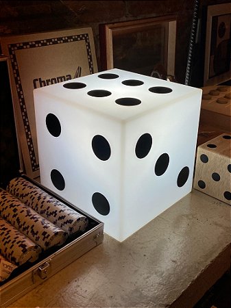 LUMINARIA DADO D6