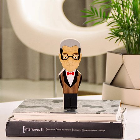 ESCULTURA DE MADEIRA KOKESHI JACQUES LACAN